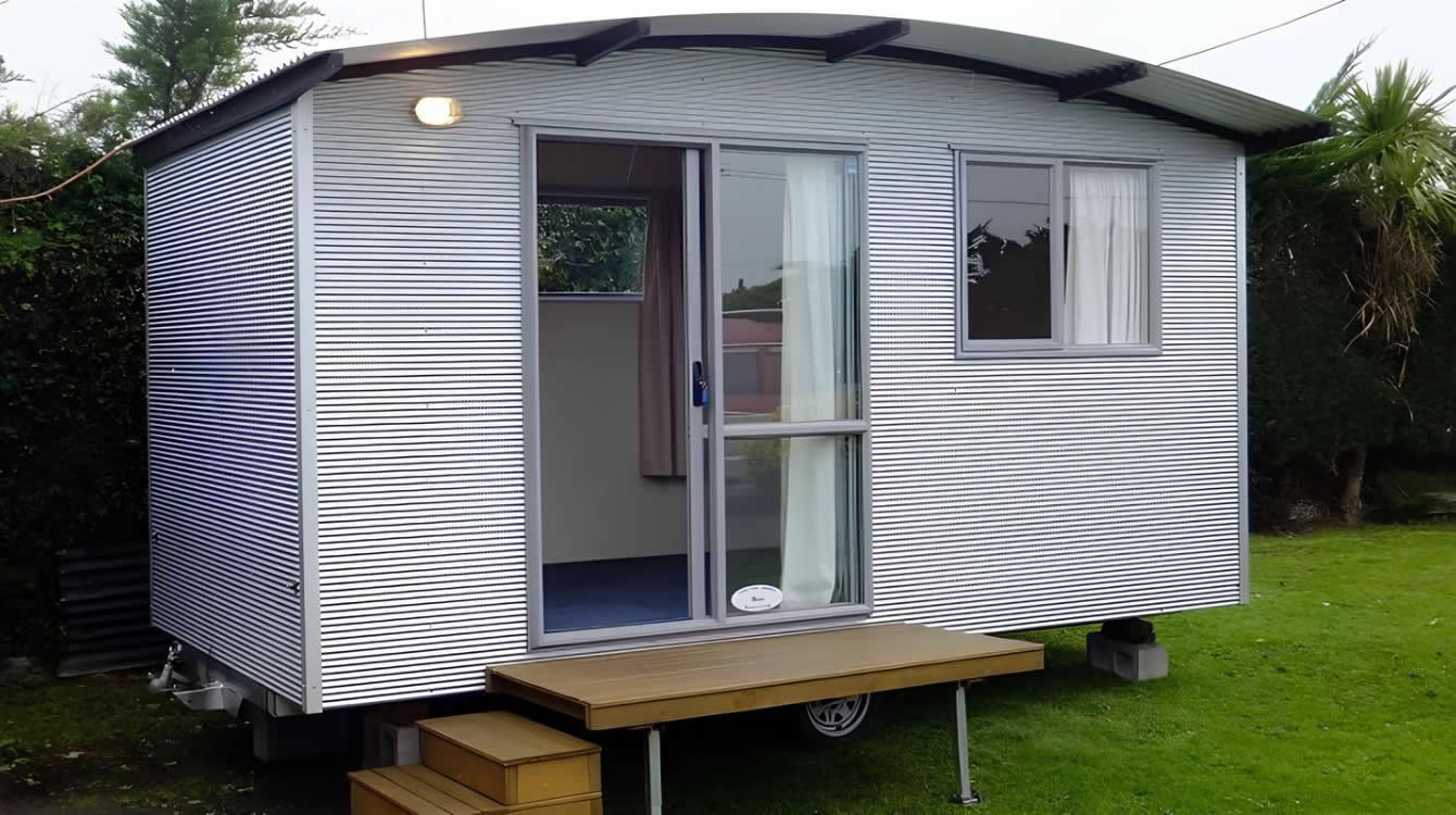 Extra Large Rental Cabin At Cabins To Rent Manawatu In Whanganui NZ
